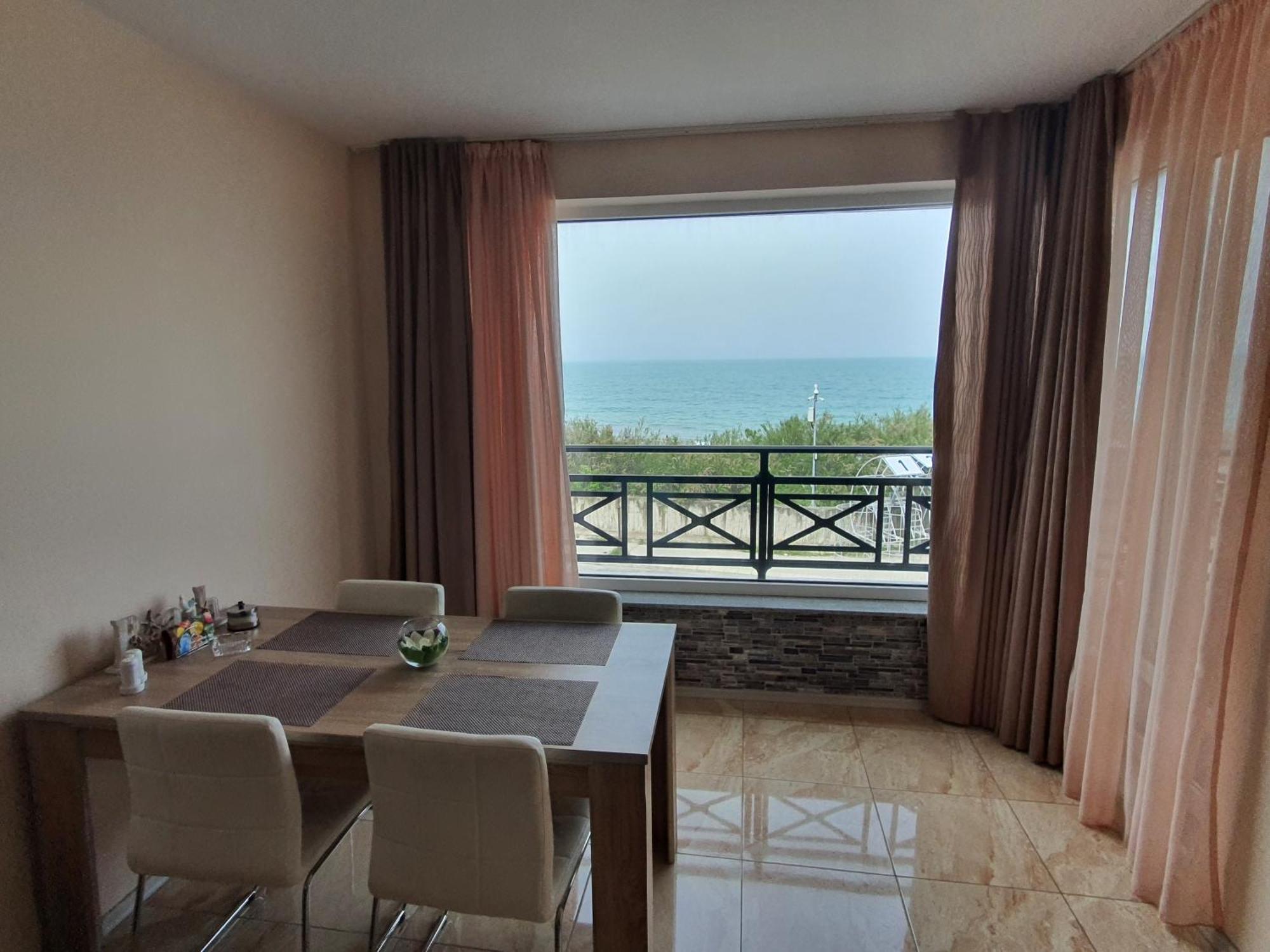 Таня 11 Apartment Pomorie Exterior photo